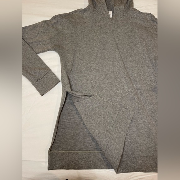 Lululemon Hoodie with Pockets - Picture 2 of 4